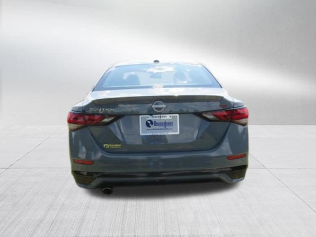 Used 2024 Nissan Sentra SR Sedan
