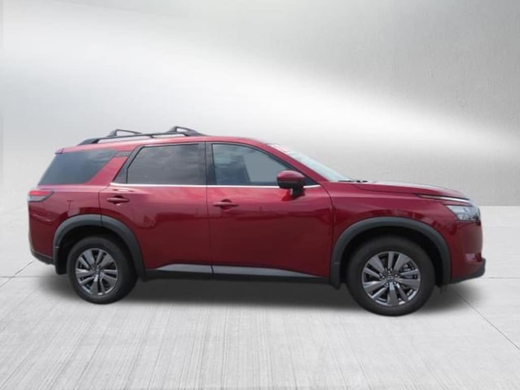 Used 2025 Nissan Pathfinder SV SUV