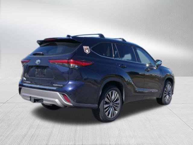 2021 Toyota Highlander Platinum photo 2
