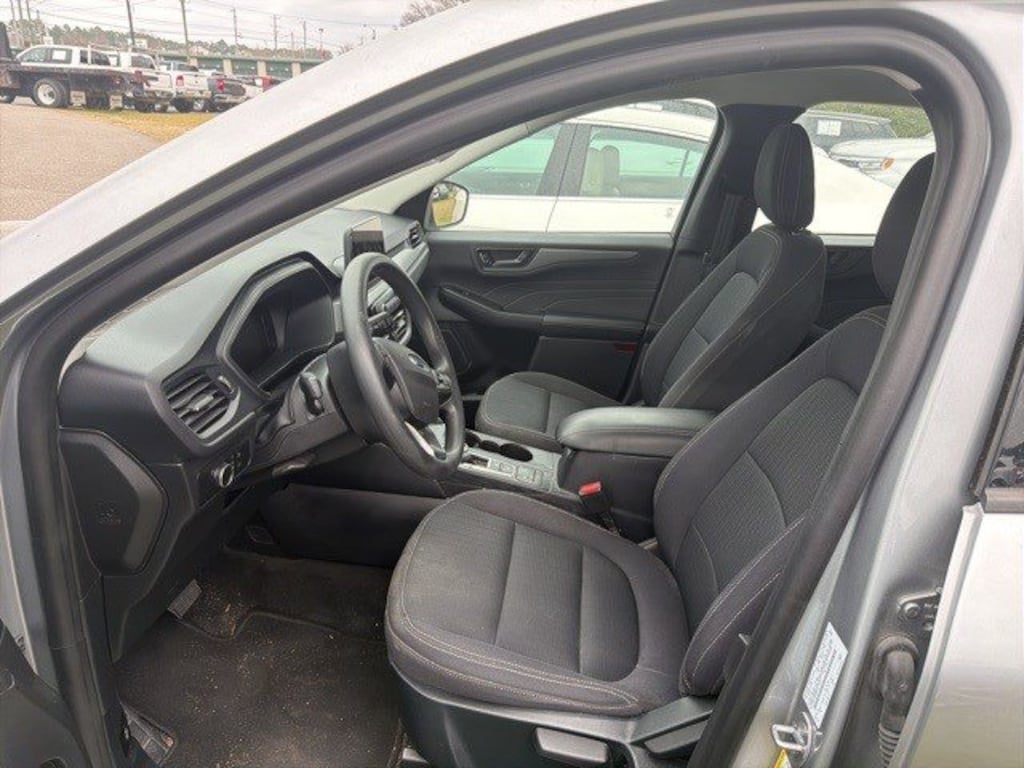 Used 2023 Ford Escape Base SUV