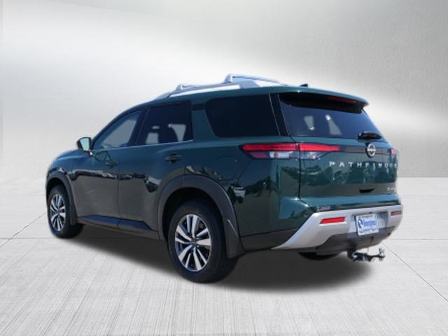 2024 Nissan Pathfinder SL photo 4