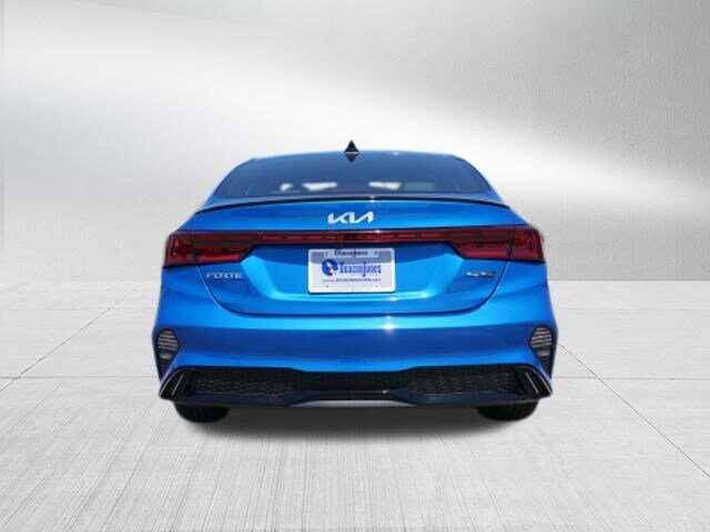 2024 Kia Forte GT-Line photo 3