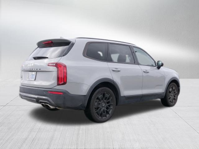 2022 Kia Telluride EX photo 2