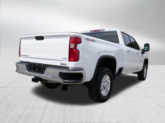 2024 Chevrolet Silverado 2500HD LTZ photo 2
