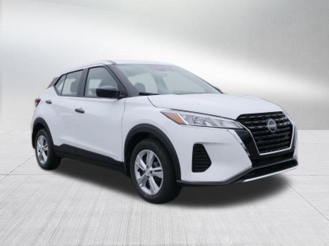 2025 Nissan KICKS PLAY Base - Photo 8
