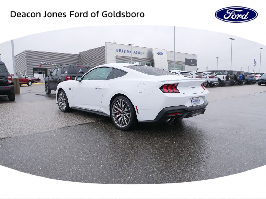 Used 2025 Ford Mustang  Coupe