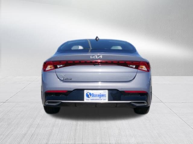 2022 Kia K5 EX photo 3