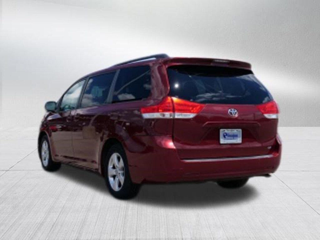 Used 2014 Toyota Sienna LE Van