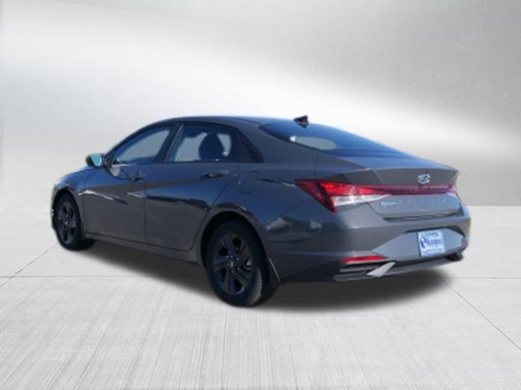 Used 2023 Hyundai Elantra SEL Sedan