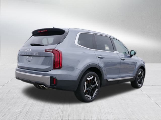 2025 Kia Telluride S photo 2