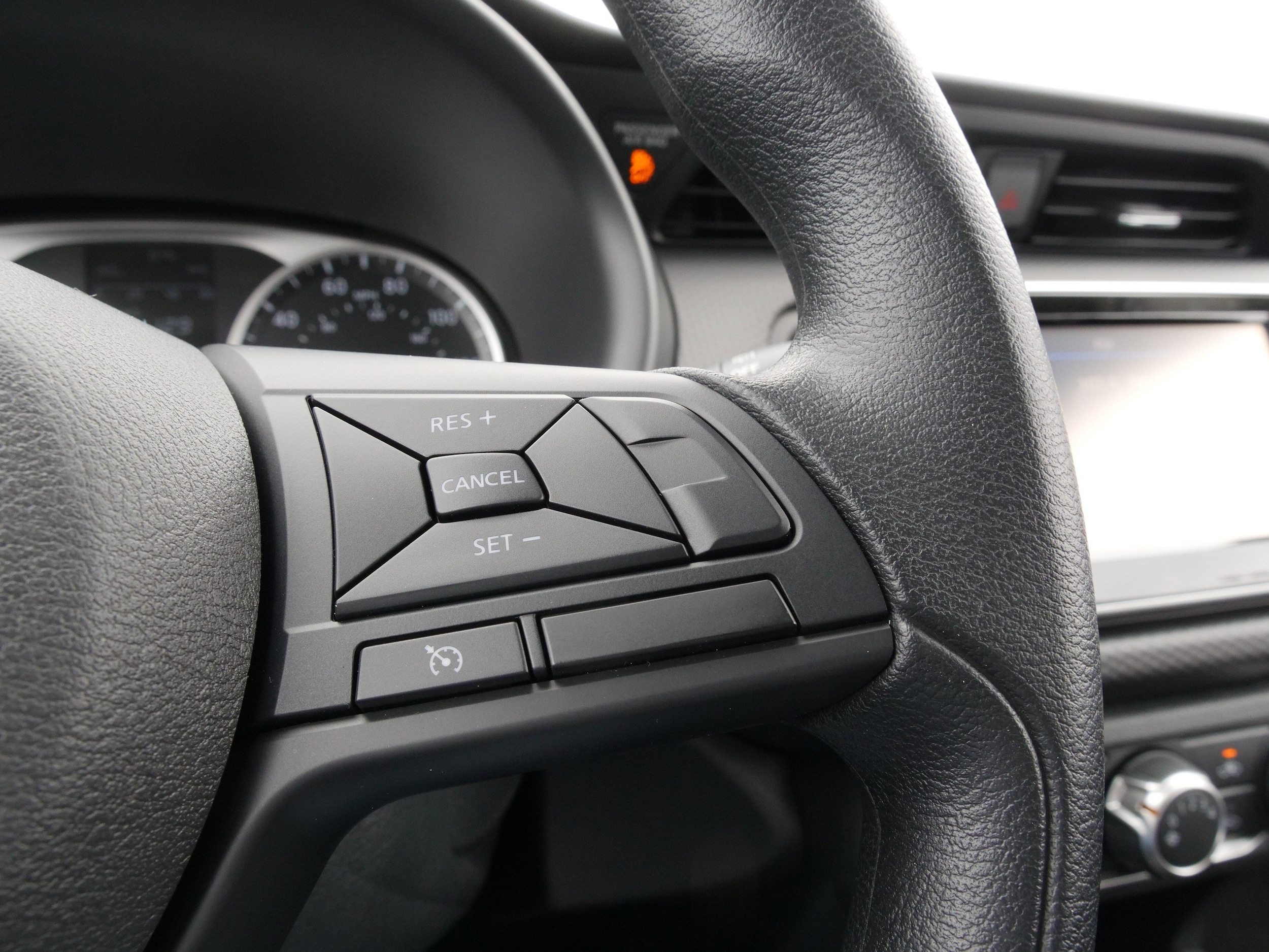 2025 Nissan KICKS PLAY Base - Photo 21