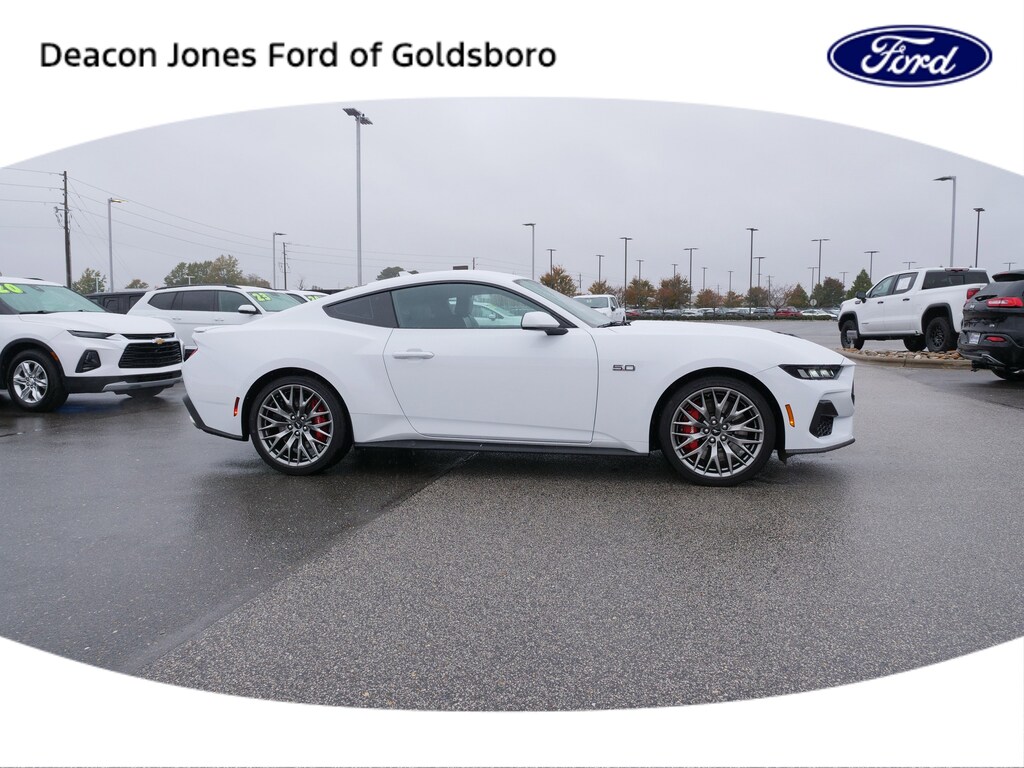 Used 2025 Ford Mustang  Coupe