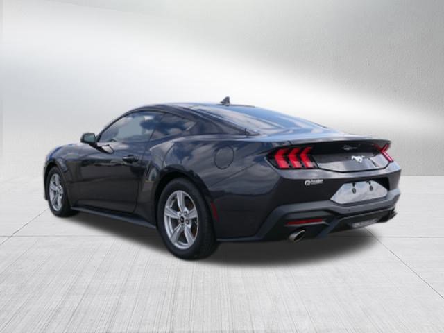 2024 Ford Mustang EcoBoost photo 4