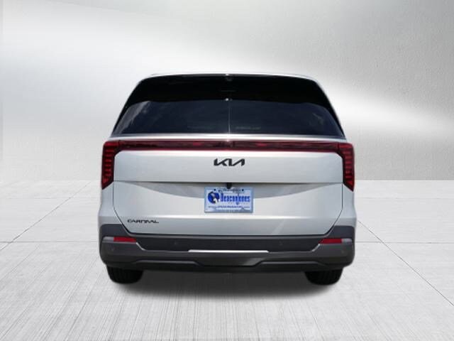 2025 Kia Carnival SX Prestige photo 3