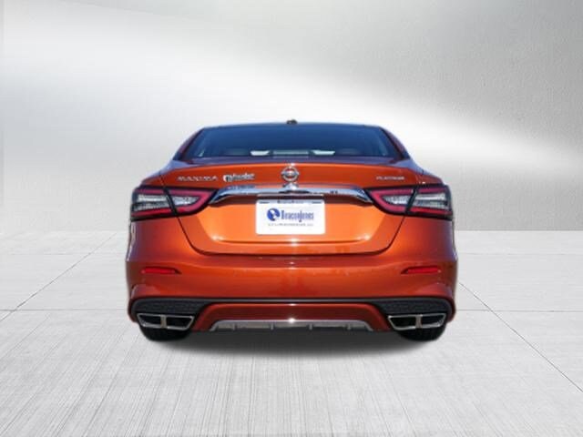 2021 Nissan Maxima Platinum photo 3