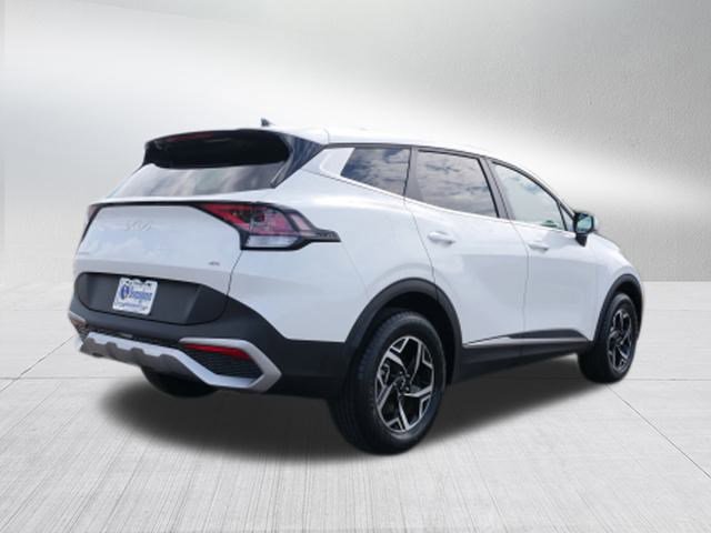 2024 Kia Sportage LX photo 2