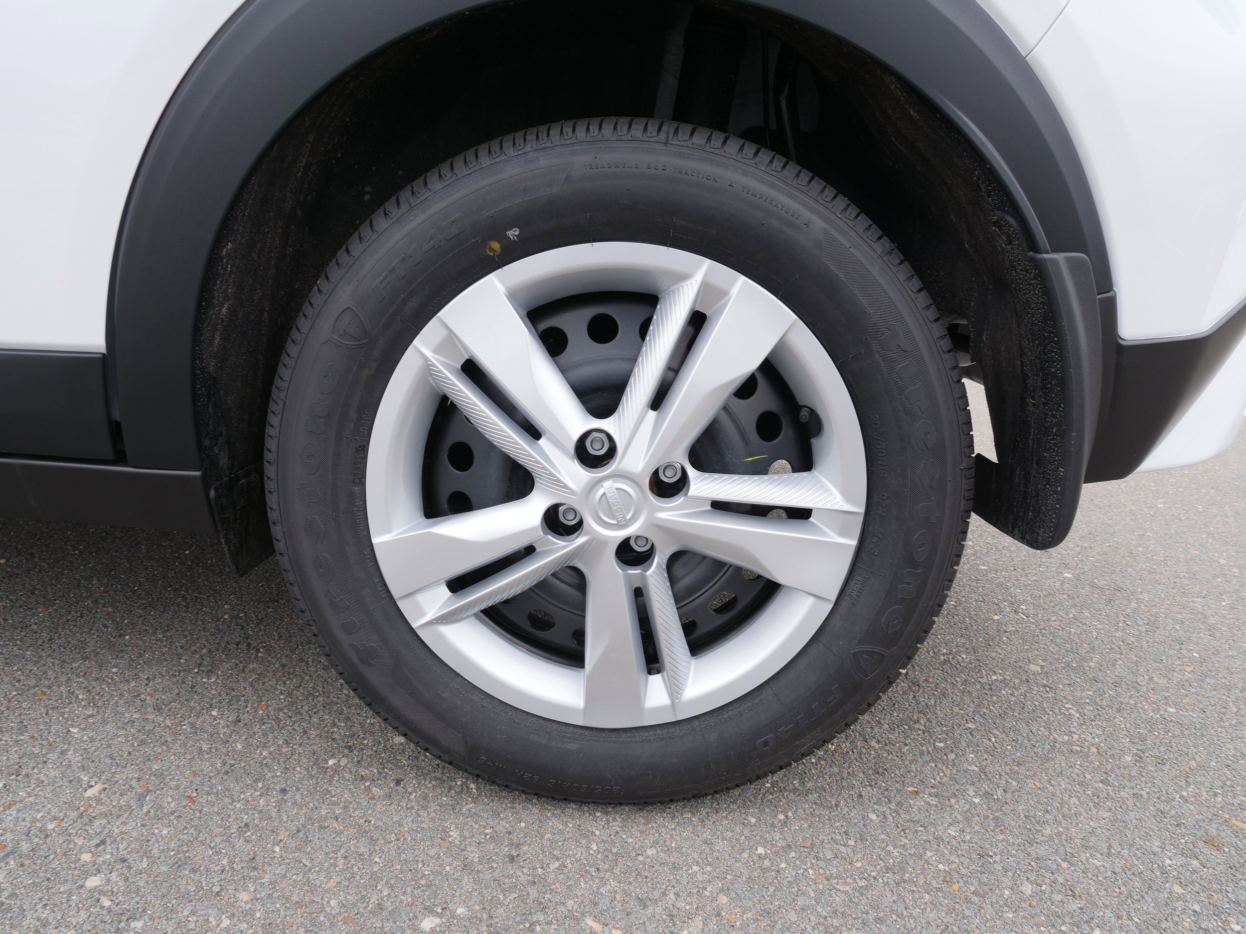2025 Nissan KICKS PLAY Base - Photo 11