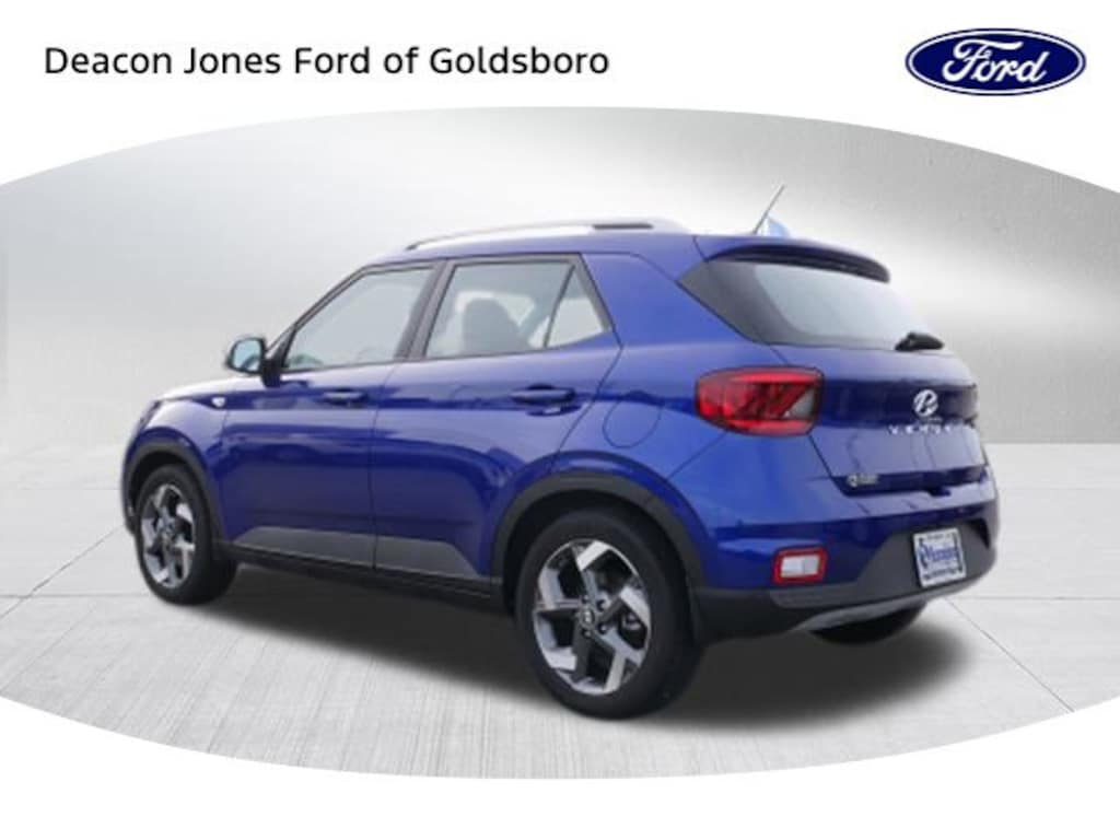 Used 2023 Hyundai Venue SEL SUV