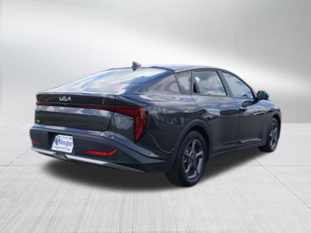 2025 Kia K4 LXS photo 2