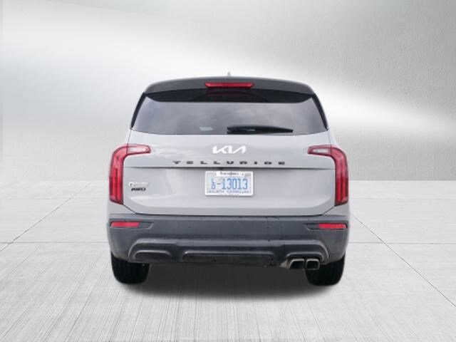 2022 Kia Telluride EX photo 3
