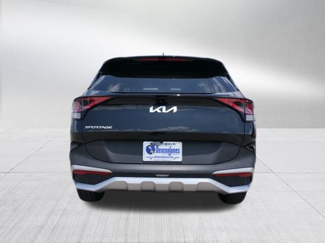 2024 Kia Sportage LX photo 3