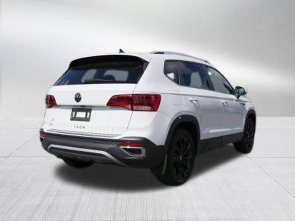 Used 2023 Volkswagen Taos 1.5T SE SUV
