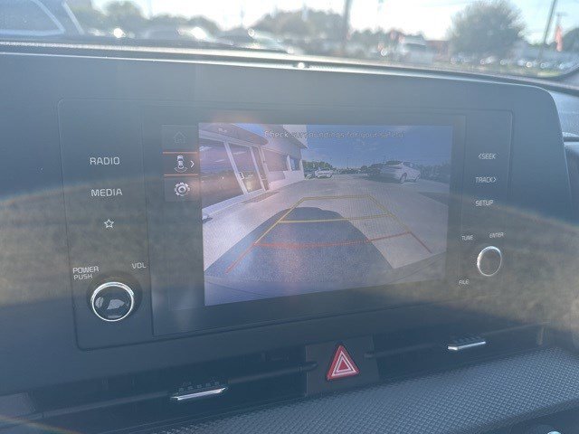 2023 Kia Sportage LX photo 4