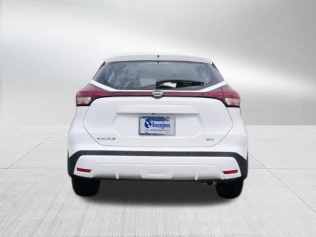 Used 2023 Nissan Kicks SV SUV