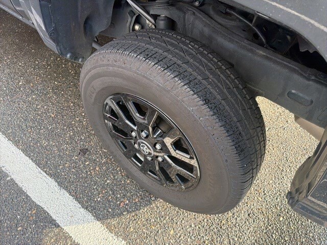 2024 Toyota Tacoma TRD Sport photo 3