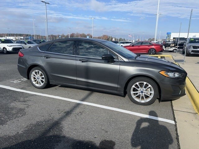 2020 Ford Fusion Hybrid SE photo 4