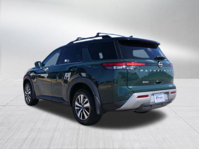 2022 Nissan Pathfinder SL photo 4