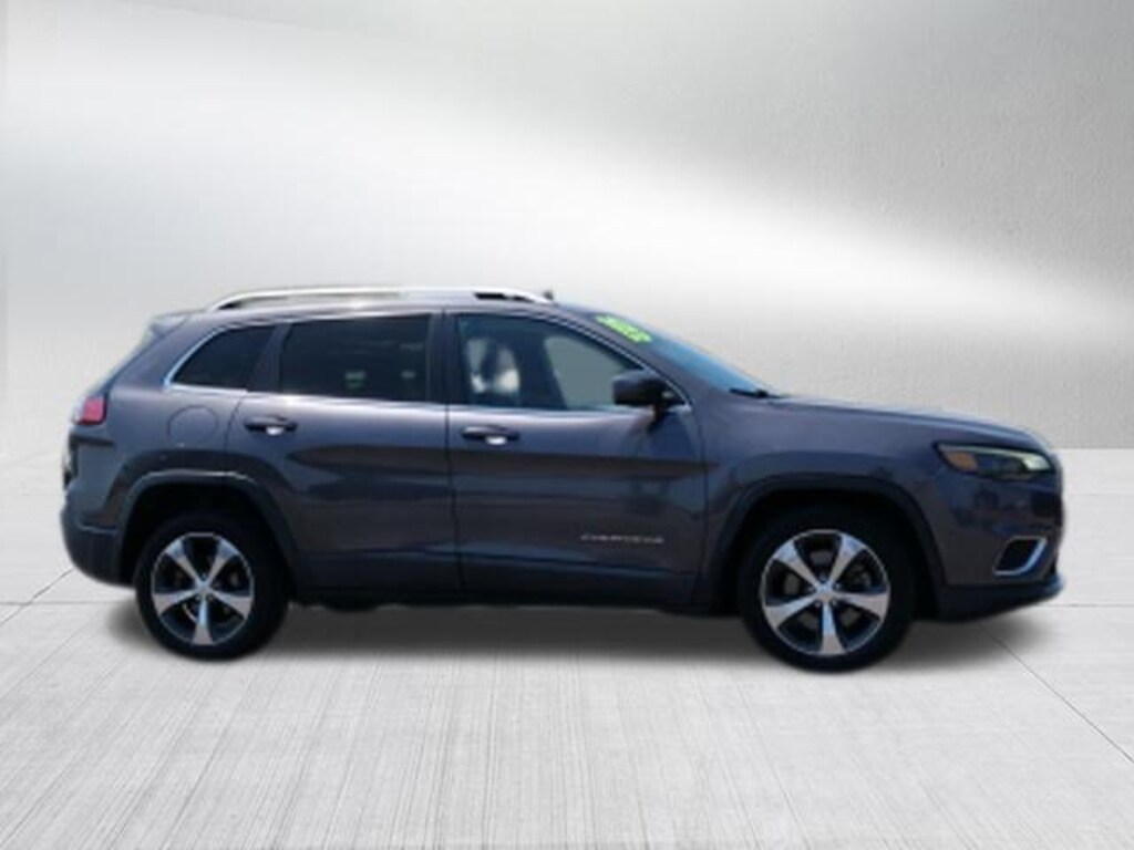 Used 2019 Jeep Cherokee Limited FWD SUV