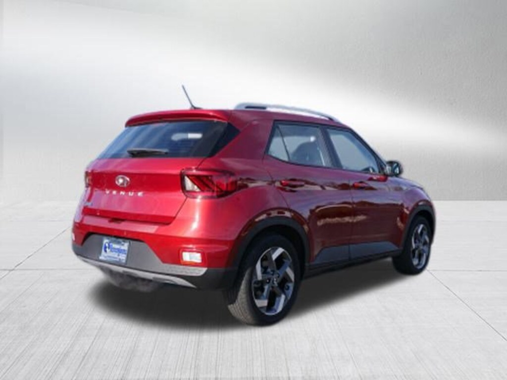 Used 2024 Hyundai Venue Limited SUV
