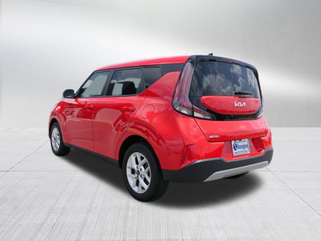 2024 Kia Soul LX photo 4