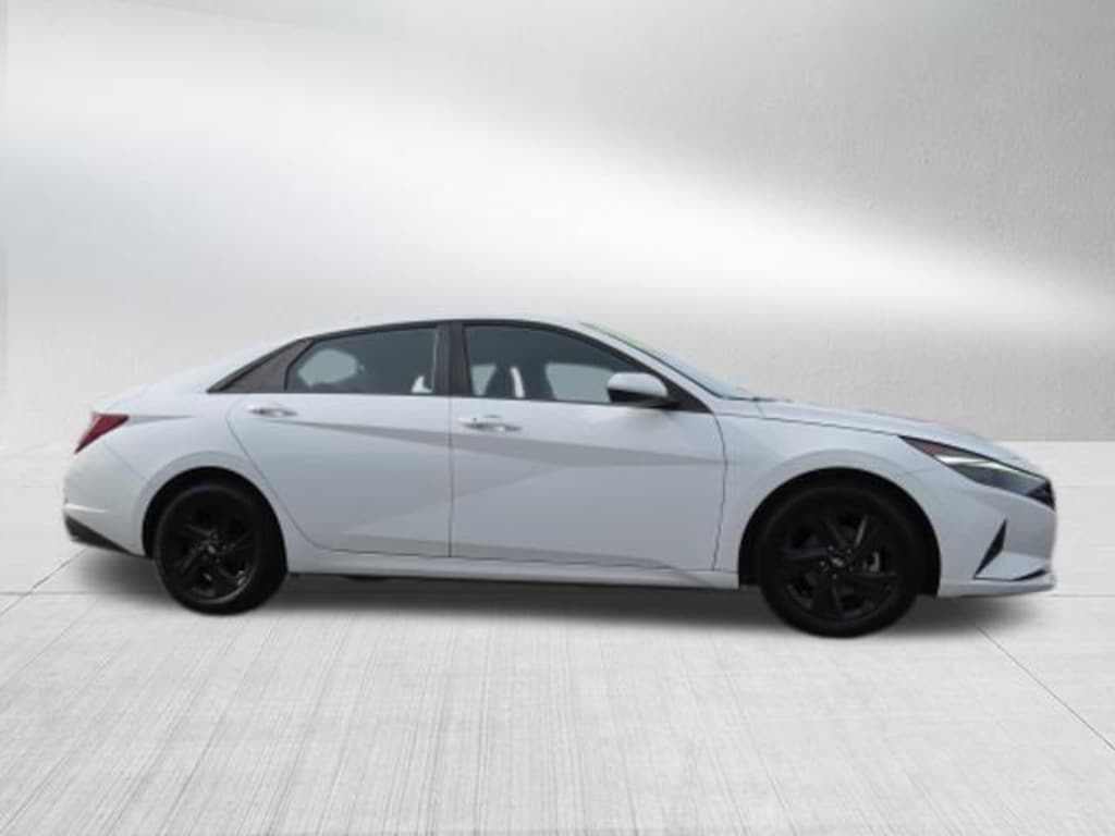 Used 2023 Hyundai Elantra SEL Sedan