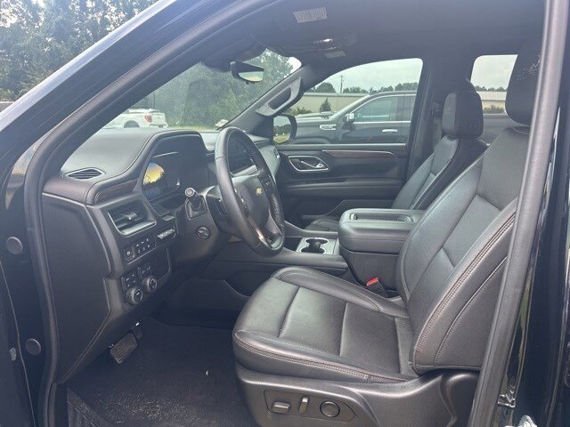 2024 Chevrolet Tahoe High Country photo 2