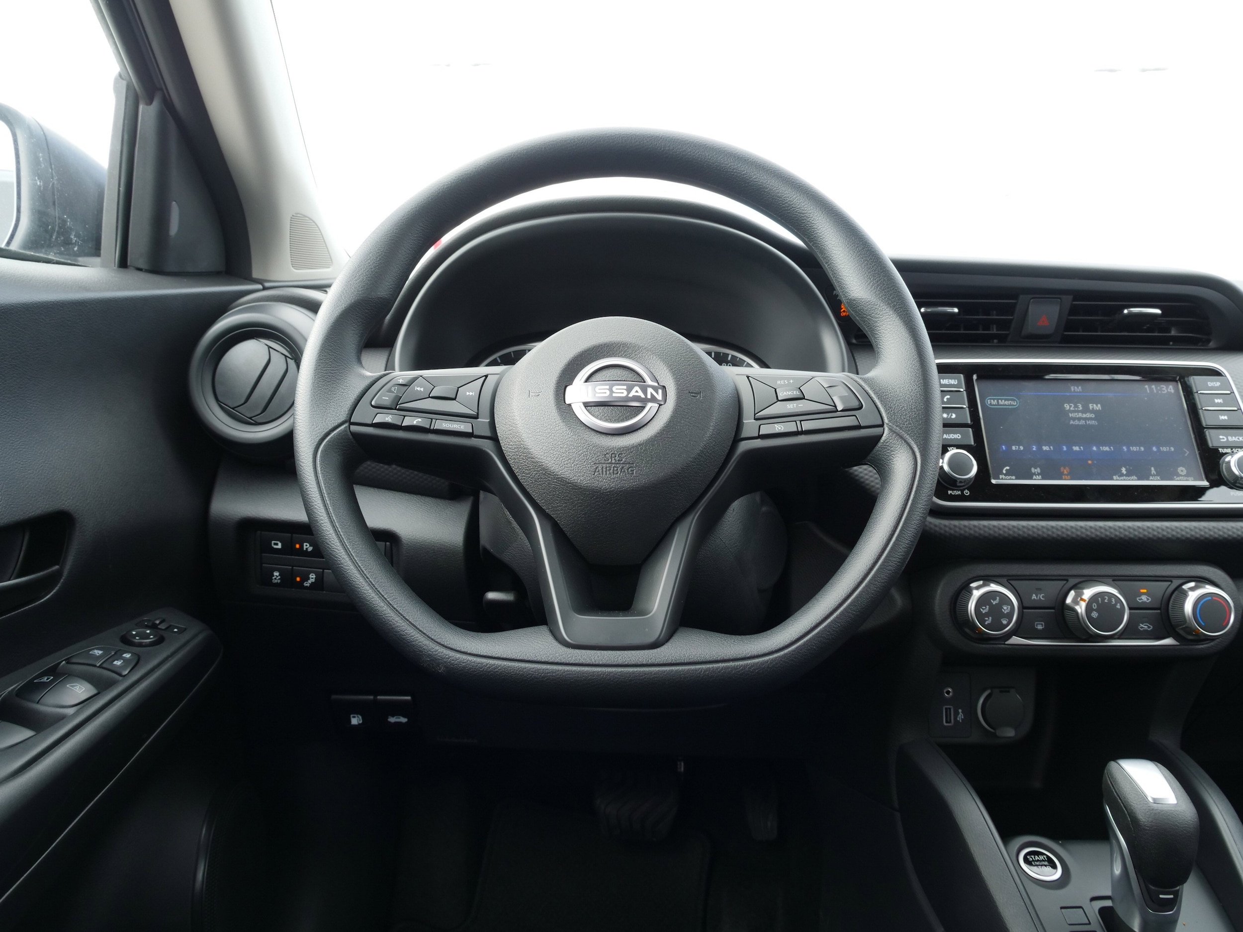 2025 Nissan KICKS PLAY Base - Photo 17