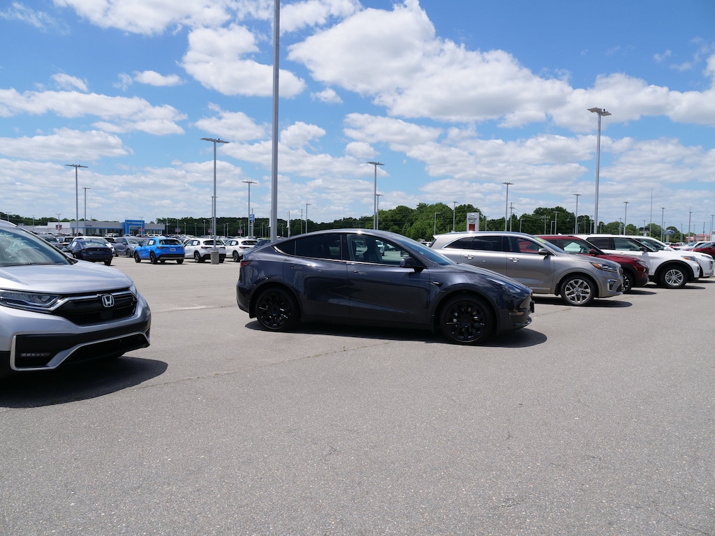 Used 2024 Tesla Model Y Long Range SUV