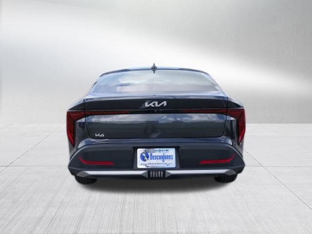 2025 Kia K4 LXS photo 3