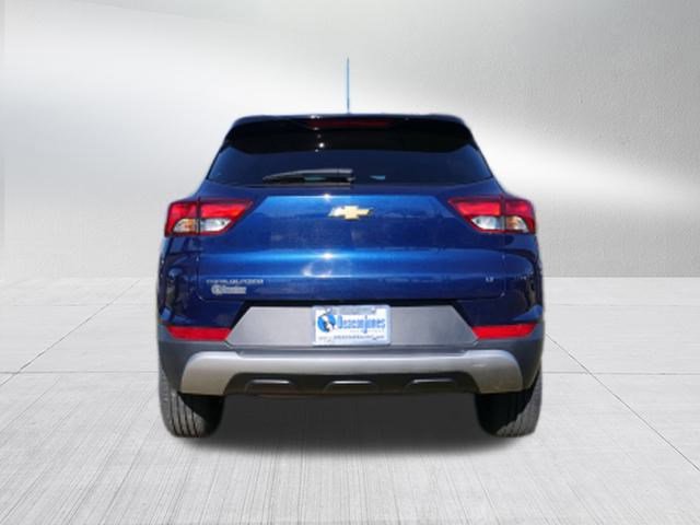 2023 Chevrolet Trailblazer LT photo 2