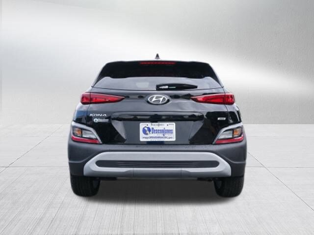 2023 Hyundai Kona SEL photo 3