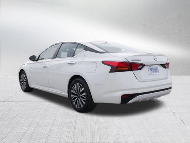 2024 Nissan Altima 2.5 SV photo 4