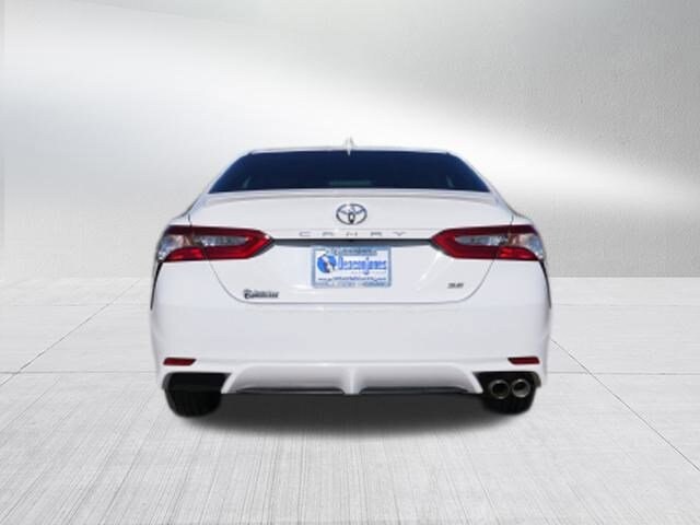 2019 Toyota Camry L photo 3