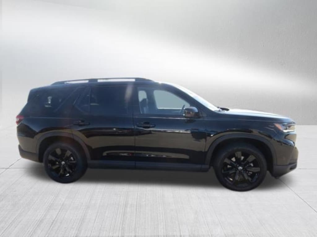 Used 2025 Honda Pilot Black Edition SUV