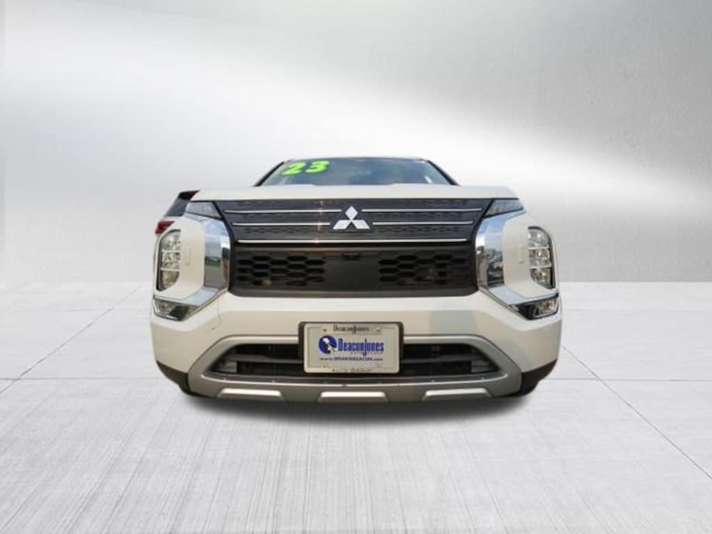 Used 2023 Mitsubishi Outlander SE SUV