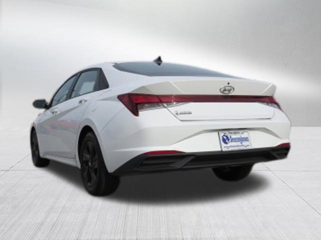 Used 2023 Hyundai Elantra SEL Sedan