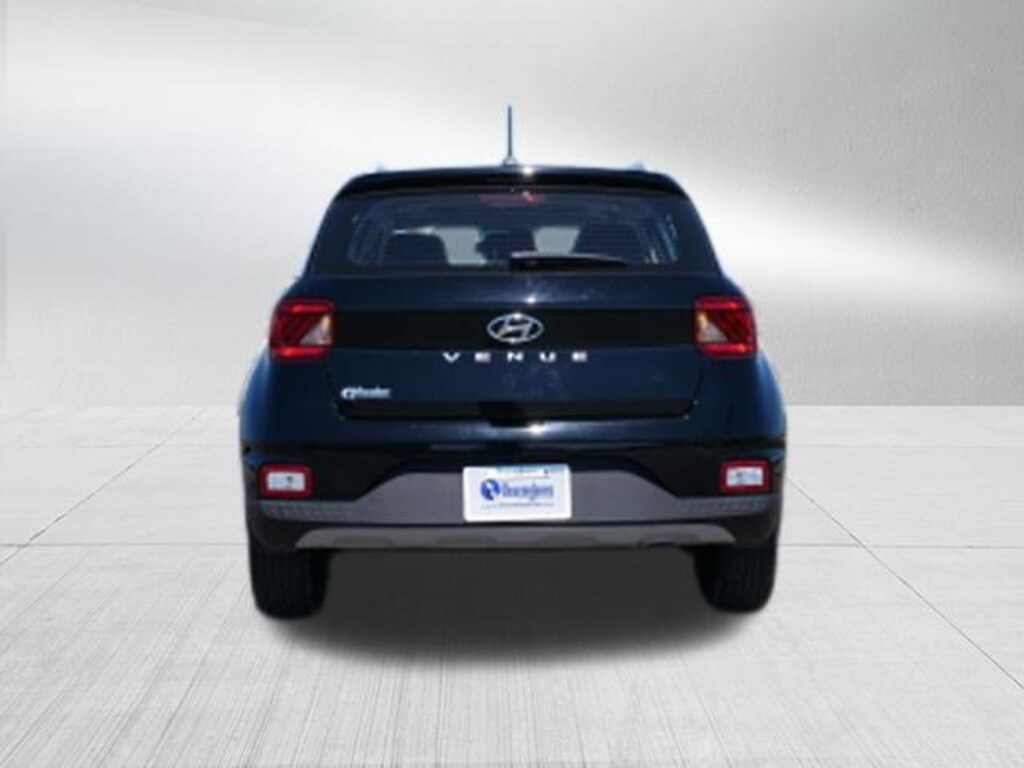 Used 2024 Hyundai Venue SEL SUV