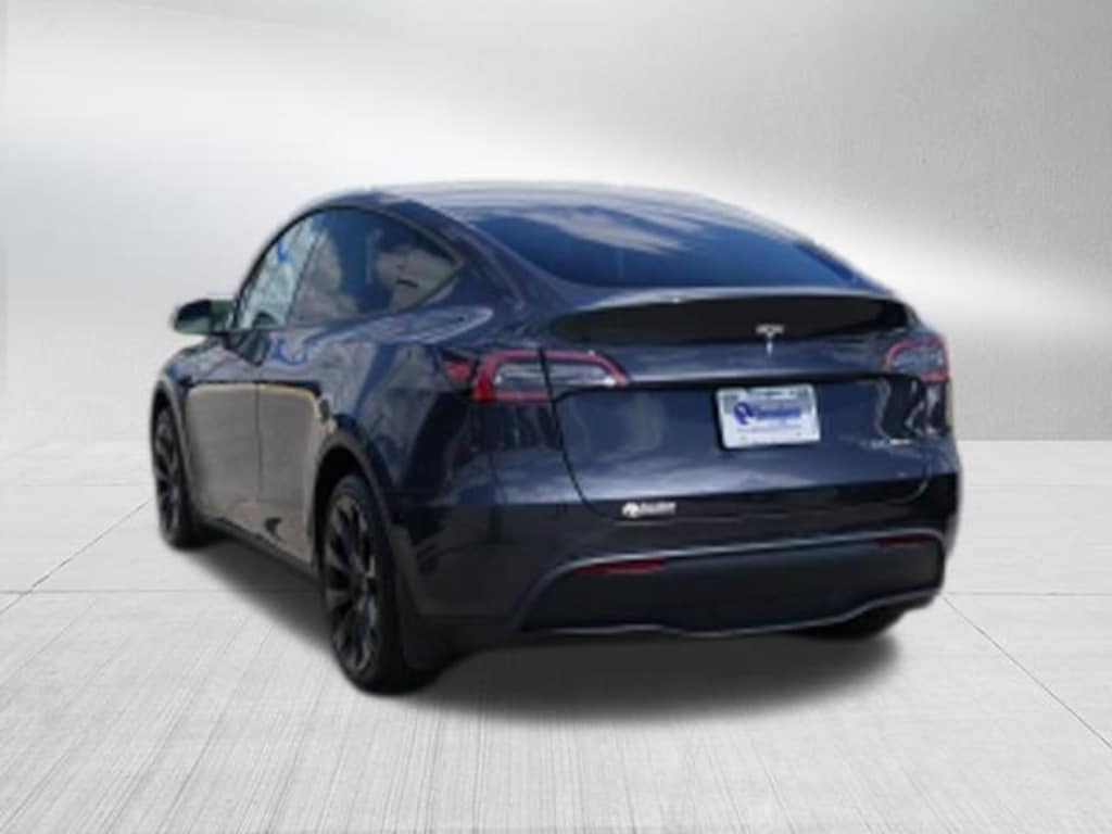 Used 2024 Tesla Model Y Long Range SUV