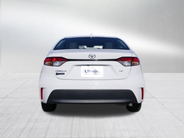 2024 Toyota Corolla LE photo 3