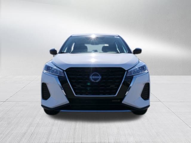 2025 Nissan KICKS PLAY Base - Photo 8
